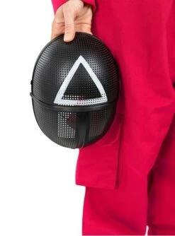 Máscara El Juego Del Calamar Triángulo - Oficial Netflix -Funidelia mascara el juego del calamar triangulo oficial netflix 2