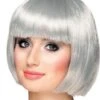 Peluca Plateada Media Melena Con Flequillo Para Mujer -Funidelia peluca plateada media melena con flequillo para mujer